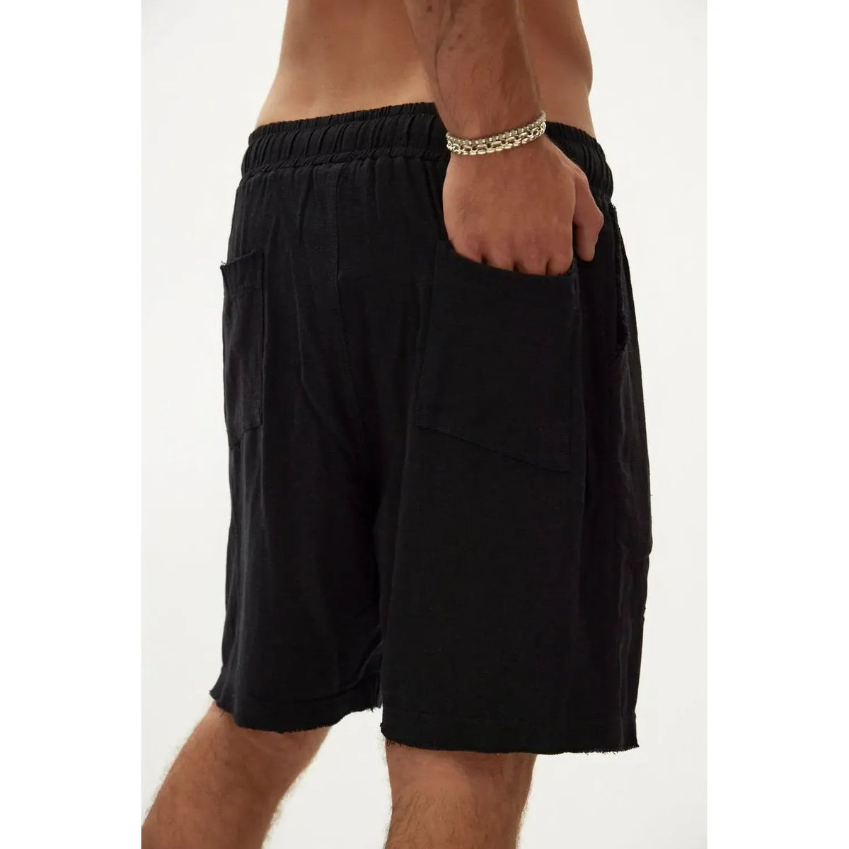 Soft Linen Bermuda Shorts — Black TFU-TFU shop